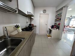 Blk 293D Skypeak @ Bukit Batok (Bukit Batok), HDB 4 Rooms #559017511
